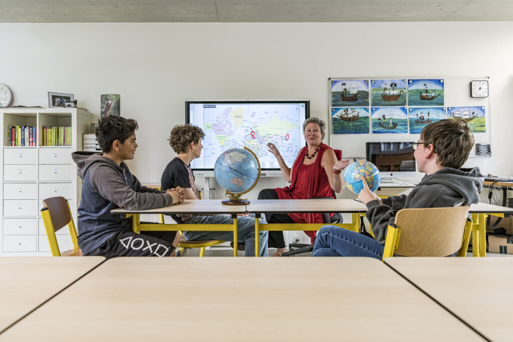 Advice From BLIS, ELA, And ISB On How To Choose A Best School In Basel