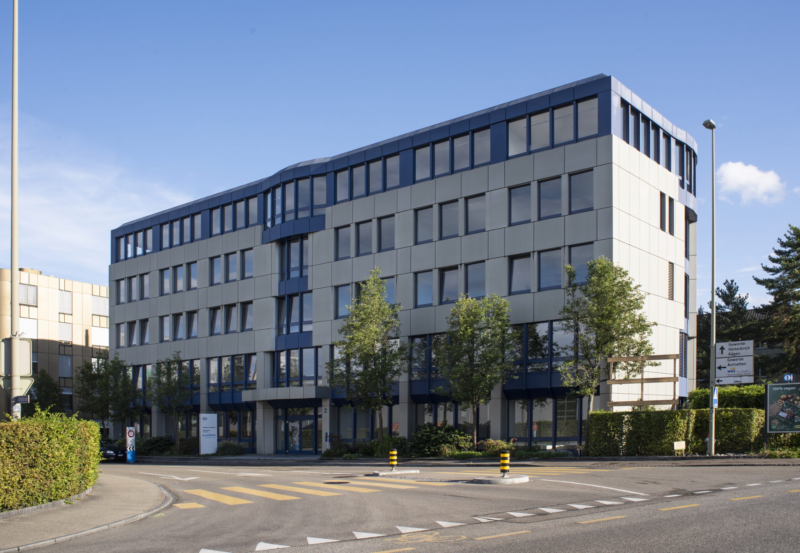 Academia Primar und Sek